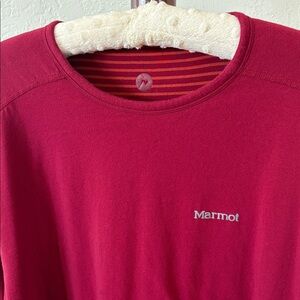 Men’s Marmot reversible shirt.